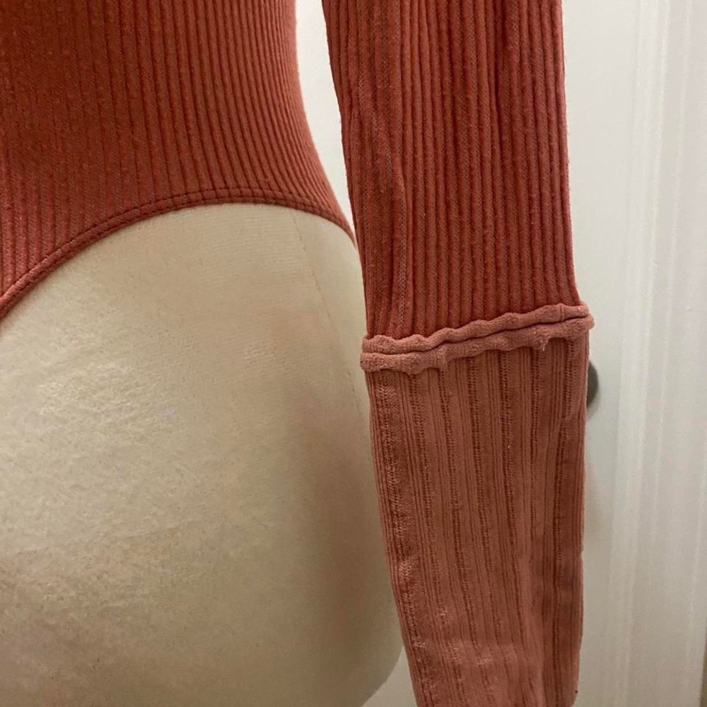 Chic Body Suit - Picture 2 of 4